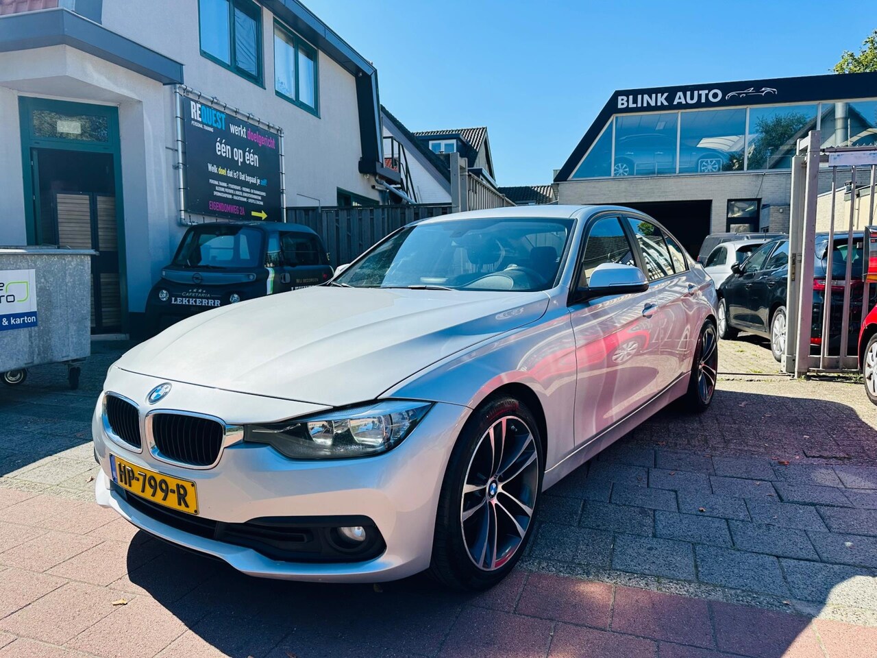 BMW 3-serie - 320d EDE Garantie Corporate Lease Essential - AutoWereld.nl