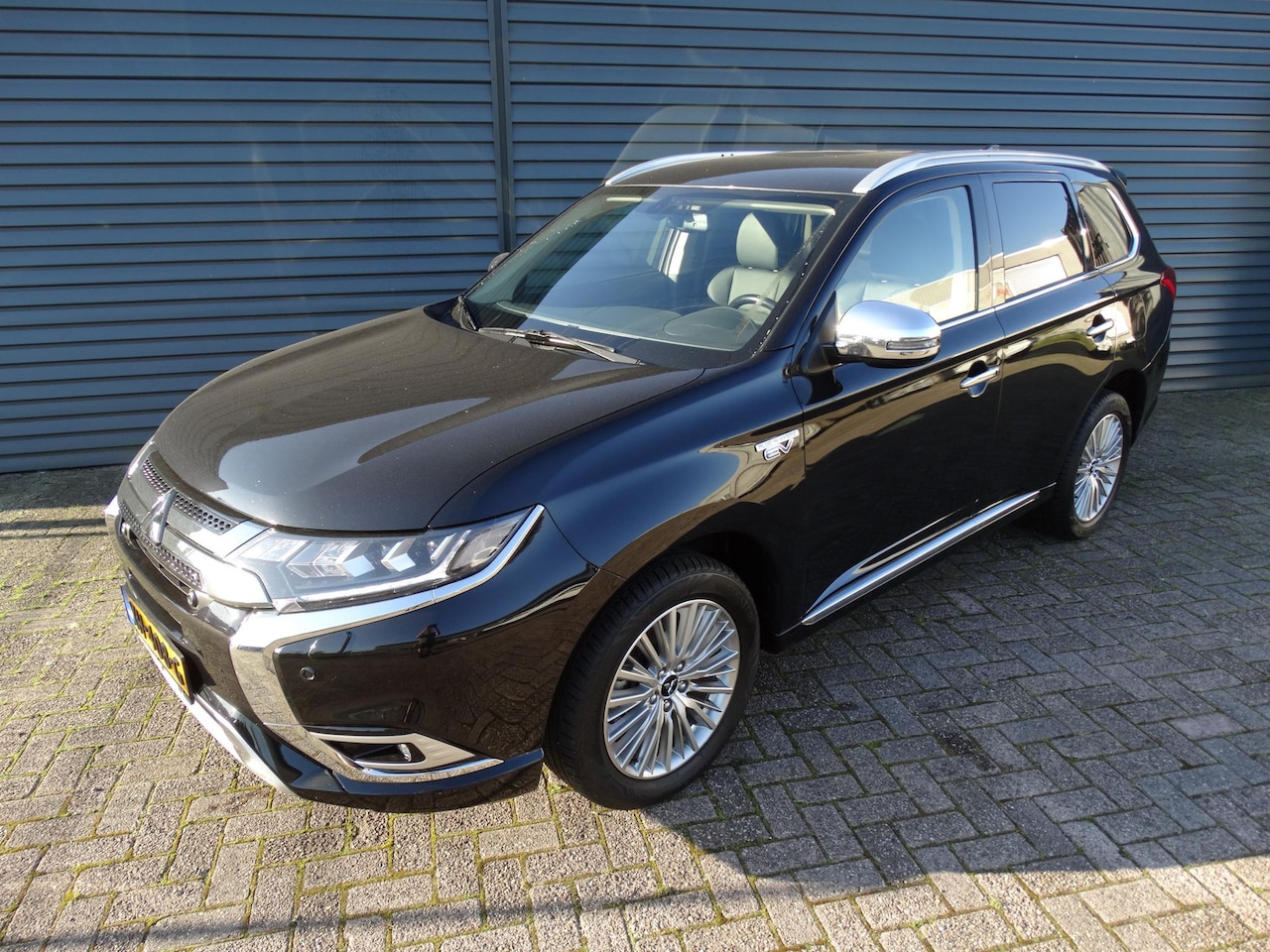 Mitsubishi Outlander - 2.4 PHEV Intense+ 2.4 PHEV Intense - AutoWereld.nl