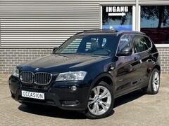 BMW X3 - 2.0i xDrive High Executive . Org NL-auto. Pano. Navi. Leder. Sportstoelen.Trekh.