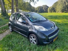 Peugeot 107 - 1.0-12V XR