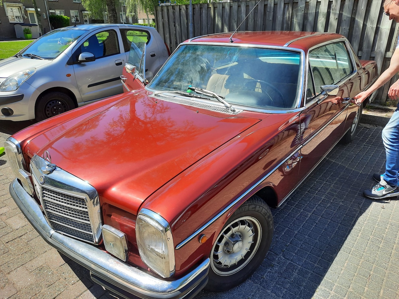 Mercedes-Benz 200-280 (W123) - 250ce 2.5  6 cilinder - AutoWereld.nl