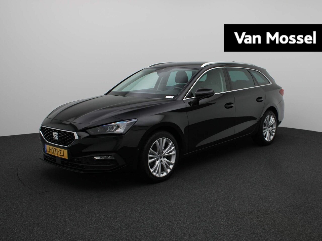 Seat Leon Sportstourer 1.5 eTSI Style Launch Edition Navigatie airco LMV Adaptive cruise