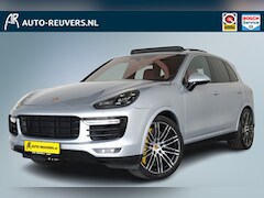Porsche Cayenne - 4.8 Turbo S Opendak / LED / Leder / Burmester / Luchtvering