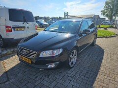 Volvo V70 - 2.0 D4 Polar+ Automaat NAV.+Clima Bj:2017 NAP