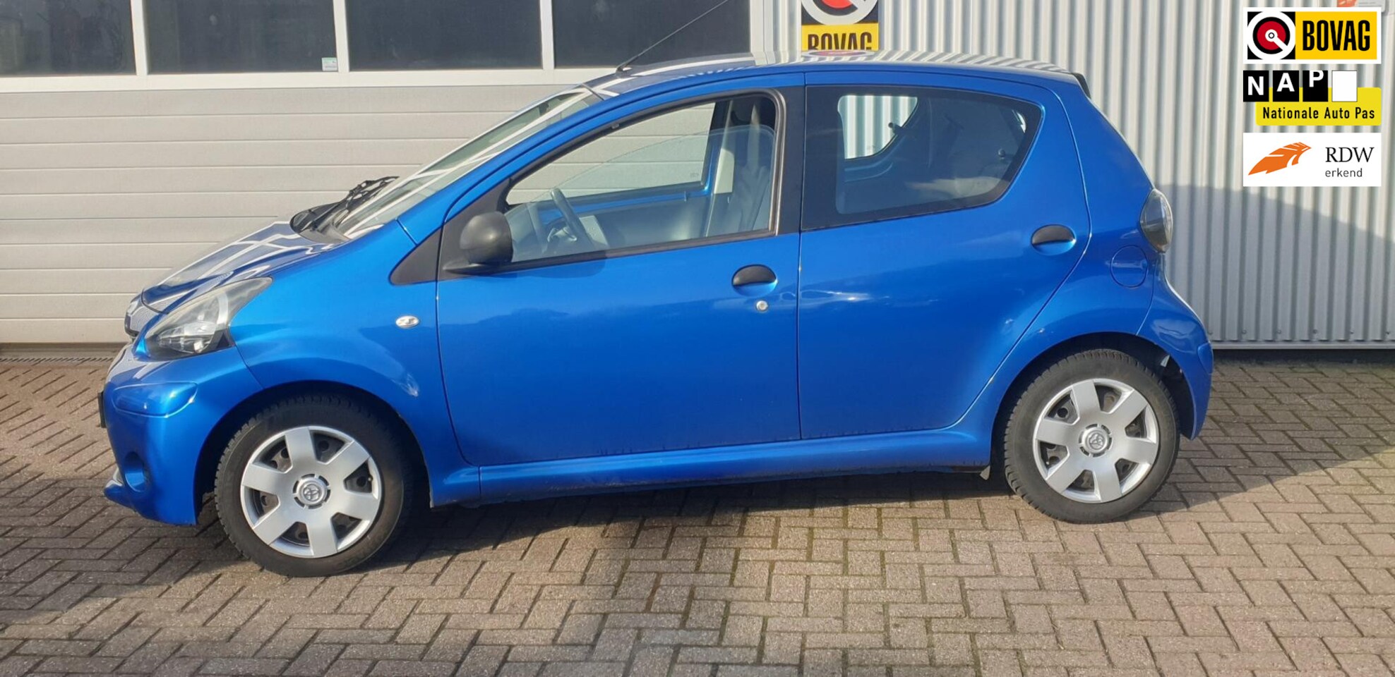 Toyota Aygo - 1.0 VVT-i Comfort 5 Deurs Airco CV op afstand - AutoWereld.nl