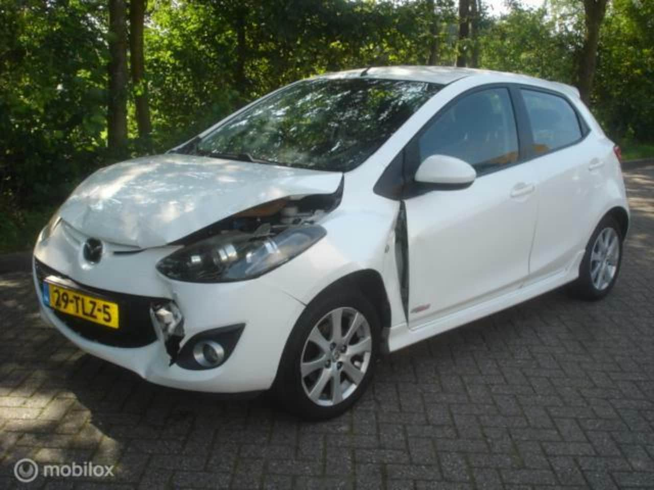 Mazda 2 - 1.3 BIFUEL GT-M Line Airco LPG G3 Voorschade - AutoWereld.nl