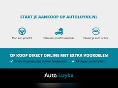 Volkswagen T-Roc - 1.5 TSI Life Business DSG Automaat | App Connect | Parkeercamera | Parkeersensoren voor +