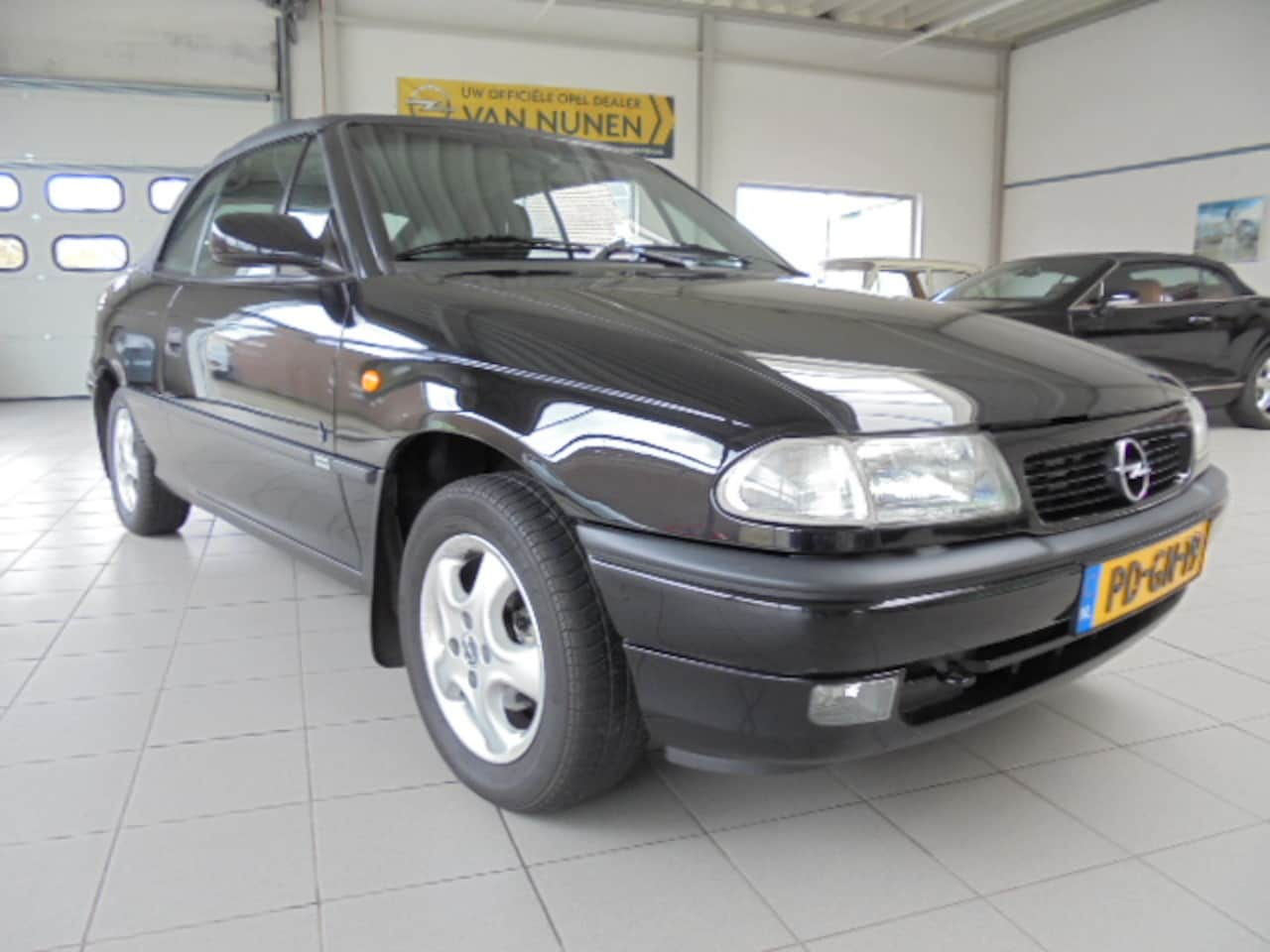 Opel Astra - 1.6 I BERTONE CABRIO AUT||ALS NIEUW|| - AutoWereld.nl