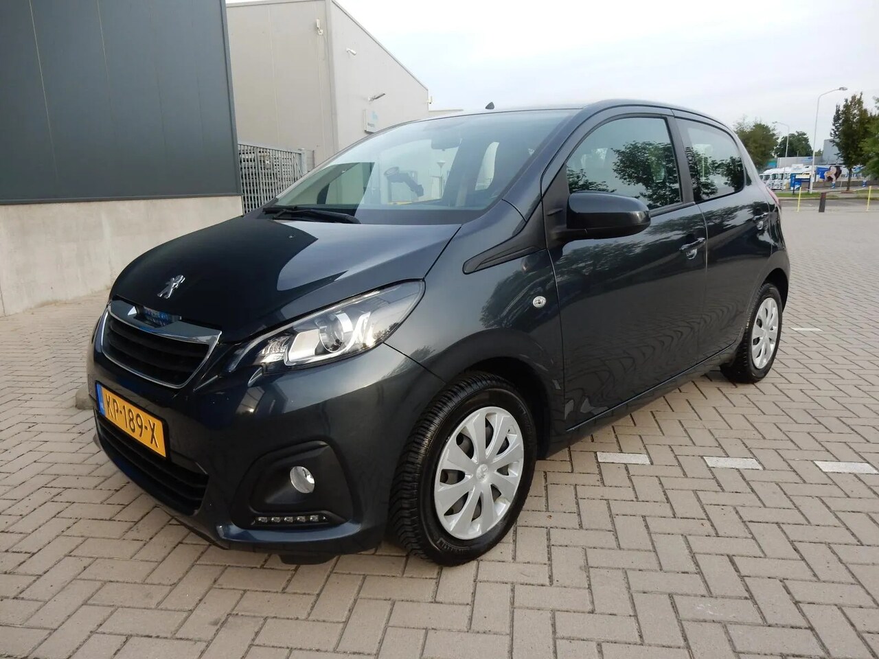 Peugeot 108 - 1.0 e-VTi Active 1.0 e-VTi Active - AutoWereld.nl