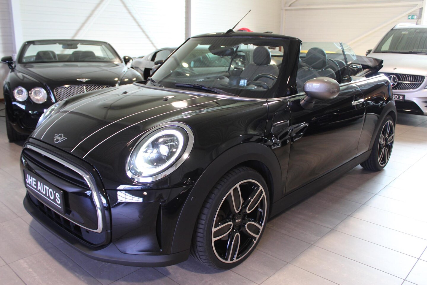 MINI Cabrio - 1.5 Cooper Business Edition | Nieuw model | Head Up | Harman kardon | Stuur+Stoelverwarmin - AutoWereld.nl