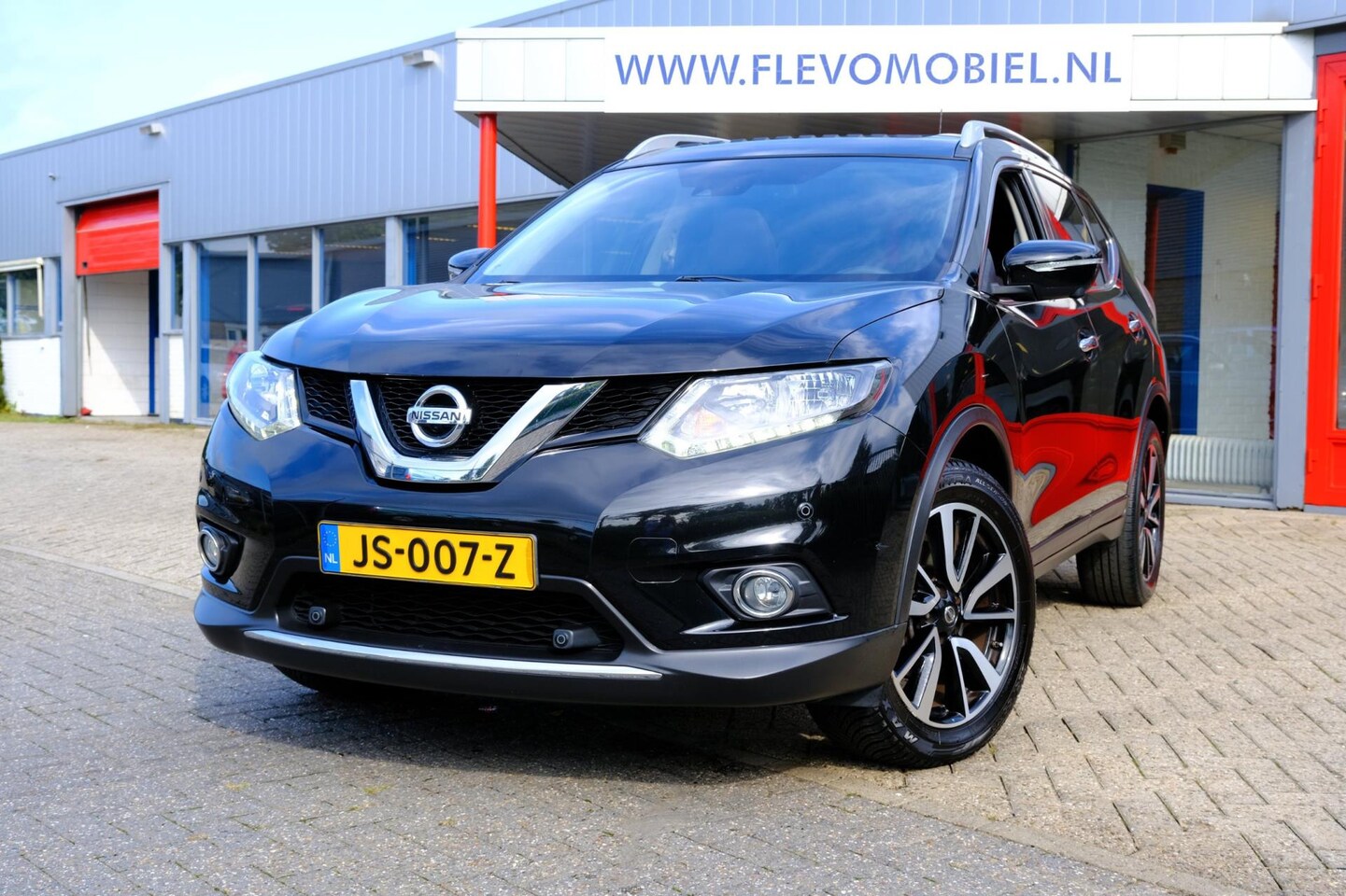 Nissan X-Trail - 1.6 DIG-T Connect Edition 7-Pers. Pano|Cam|19" LMV|Navi|Clima - AutoWereld.nl