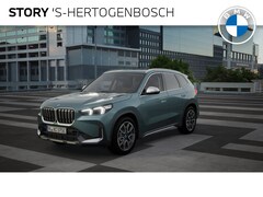 BMW iX1 - xDrive30 xLine 67 kWh / Panoramadak / Trekhaak / Sportstoelen / Adaptieve LED / Adaptief M