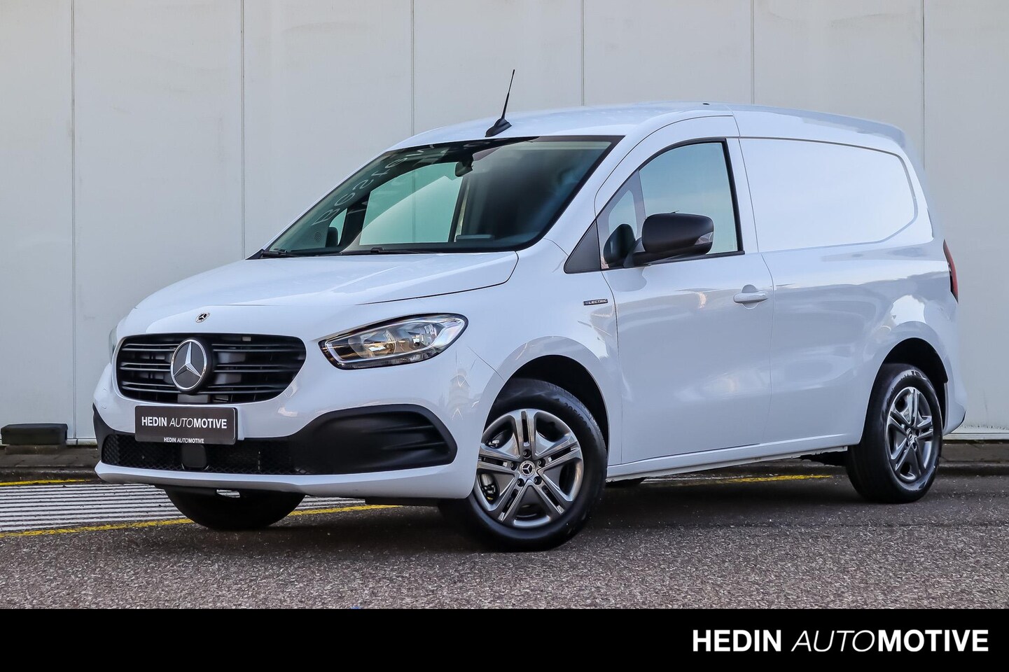 Mercedes-Benz eCitan - eCitan L1 Pro | Parkeerpakket Achter | Smartphonehouder - AutoWereld.nl