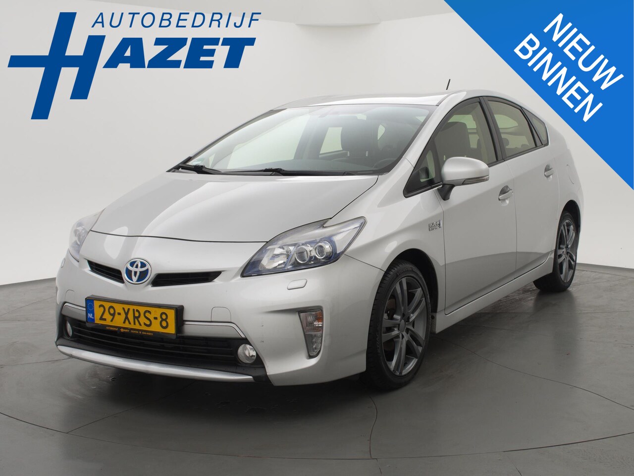 Toyota Prius - 1.8 PLUG-IN HYBRID DYNAMIC + CAMERA / JBL / 17 INCH / XENON / NAVIGATIE - AutoWereld.nl