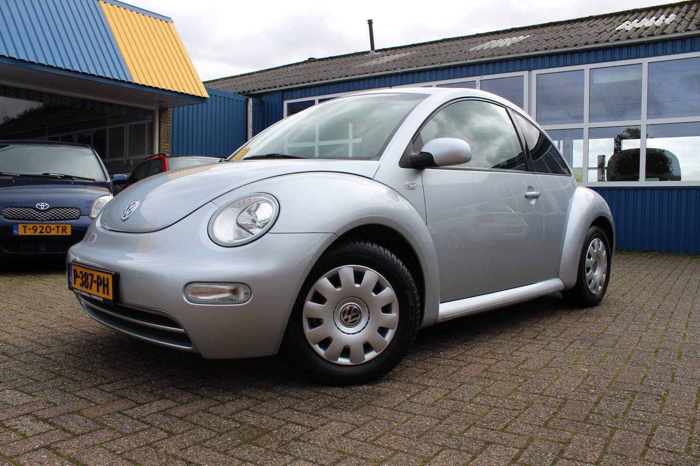 Volkswagen New Beetle - 1.4-16V "Generation" - AutoWereld.nl