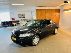 Renault Mégane coupé cabriolet - 2.0-16V Tech Line Apk Nieuw, 2e Eigenaar, Airco, N.A.P, Bluetooth, Stoelverwarming, Lm vel