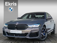 BMW 5-serie - Sedan 545e xDrive High Executive M Sportpakket / Head-Up Display / Elektrisch bediend glaz