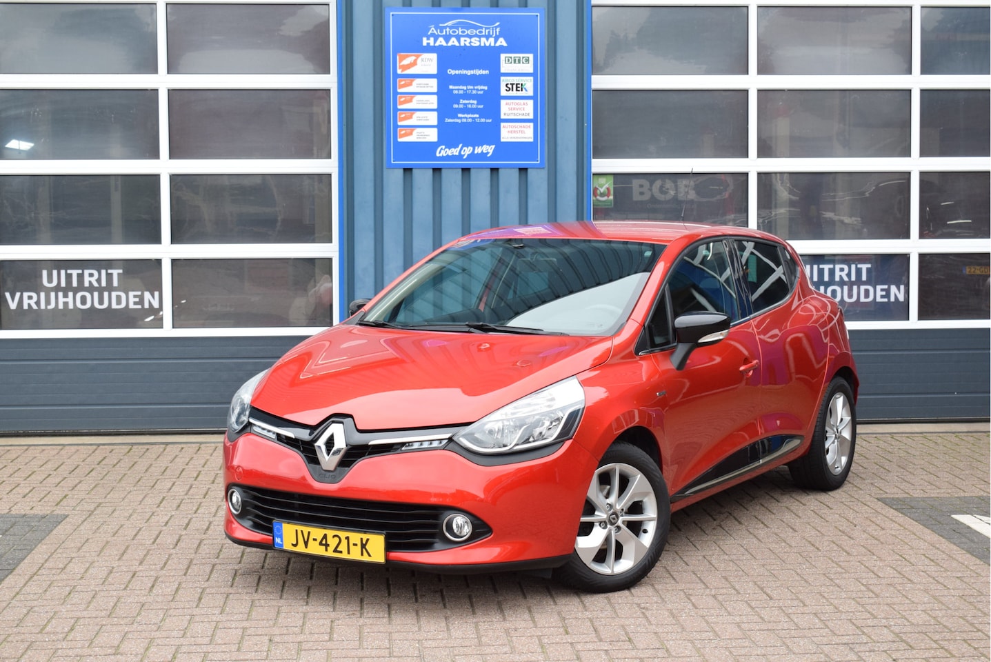 Renault Clio - 0.9 TCe Eco2 Limited Trekhaak - AutoWereld.nl