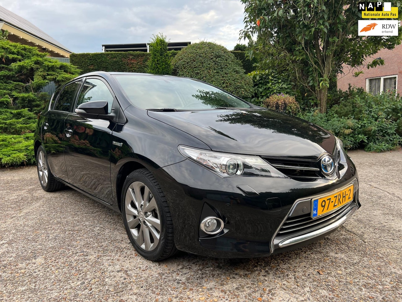 Toyota Auris - 1.8 Hybrid Lease Pro 1.8 Hybrid Lease Pro, Pano, Xenon, Navi, NAP, Zeer nette auto! - AutoWereld.nl