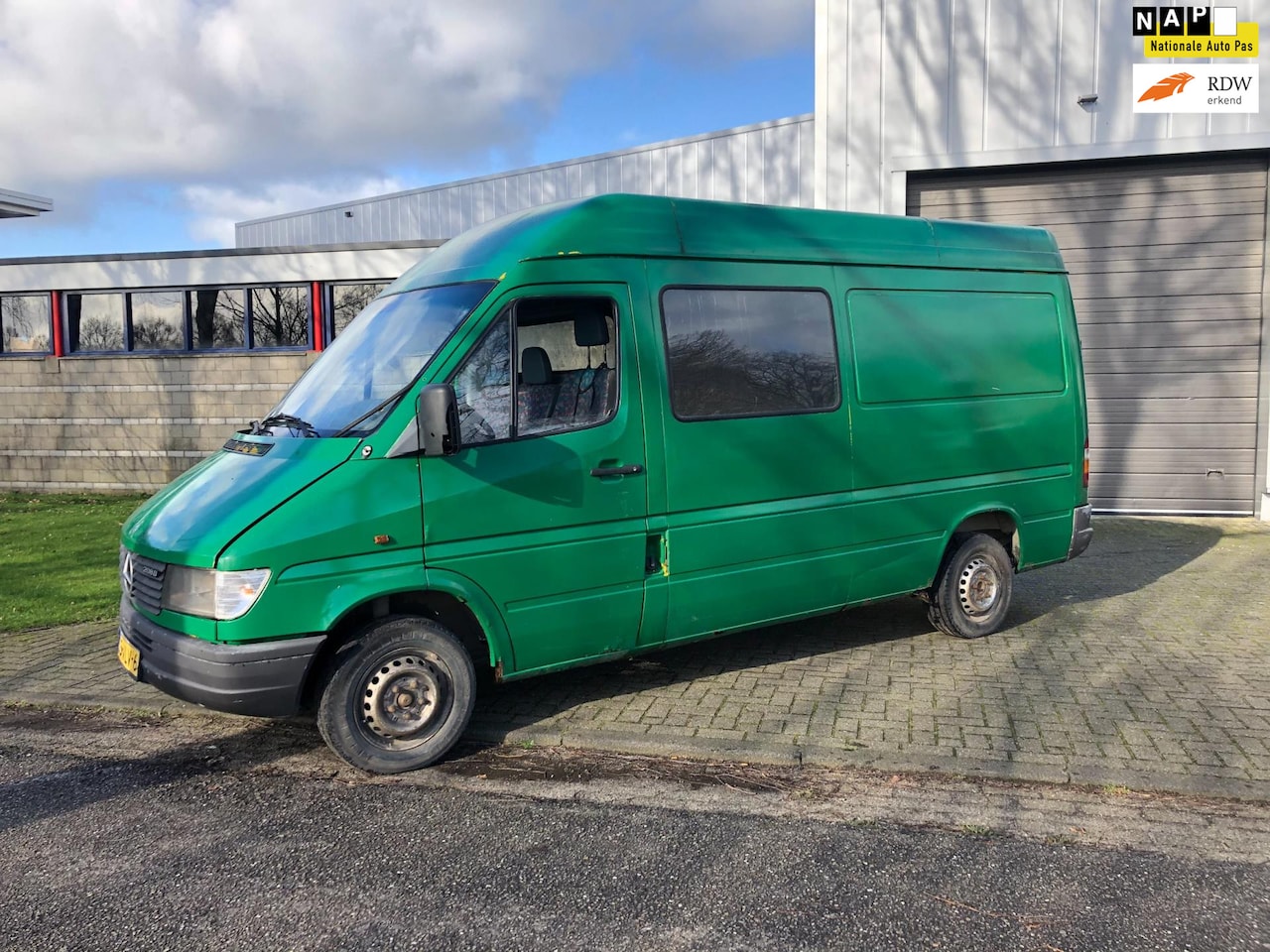 Mercedes-Benz Sprinter - 208D 208D MANUEEL 1997 LANG HOOG - AutoWereld.nl