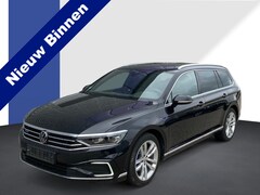 Volkswagen Passat Variant - 1.4 TSI PHEV 218pk DSG GTE / Panoramadak / Virtual Cockpit / 18" LMV / LED Matrix / Trekha