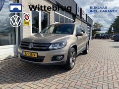 Volkswagen Tiguan - 1.4 TSI DSG NAVI / AUTOMAAT/ TREKHAAK/ CAMERA/ PARK. SESNOREN/ BLUETOOTH/ STOEL VERWARM./