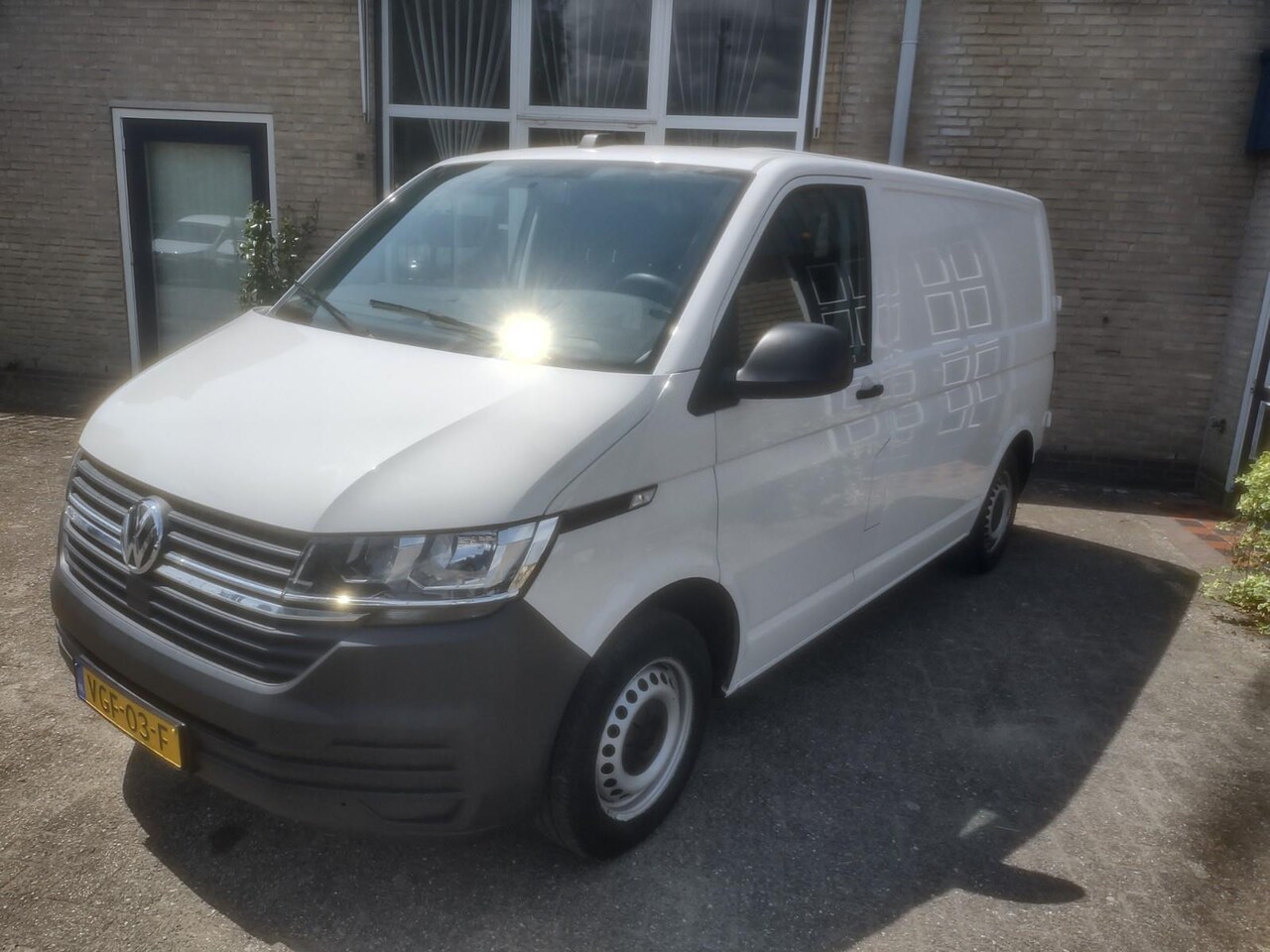 Volkswagen Transporter - 2.0 TDI L1H1 26 2.0 TDI L1H1 26 - AutoWereld.nl