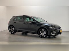 Volkswagen Golf - 1.4 TSI GTE Panoramadak Leder DAB+ Stoelverwarming Navigatie