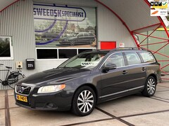 Volvo V70 - 2.4 D5 Inscription met nieuwe fabrieks motor