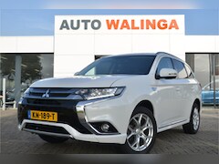 Mitsubishi Outlander - 2.0 PHEV Automaat Achteruitrijcamera Navigatie Keyless entry Climatronic DAB Radio 50%kort