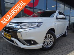 Mitsubishi Outlander - 2.4 PHEV Pure / 240 PK / DEALER ONDERHOUDEN