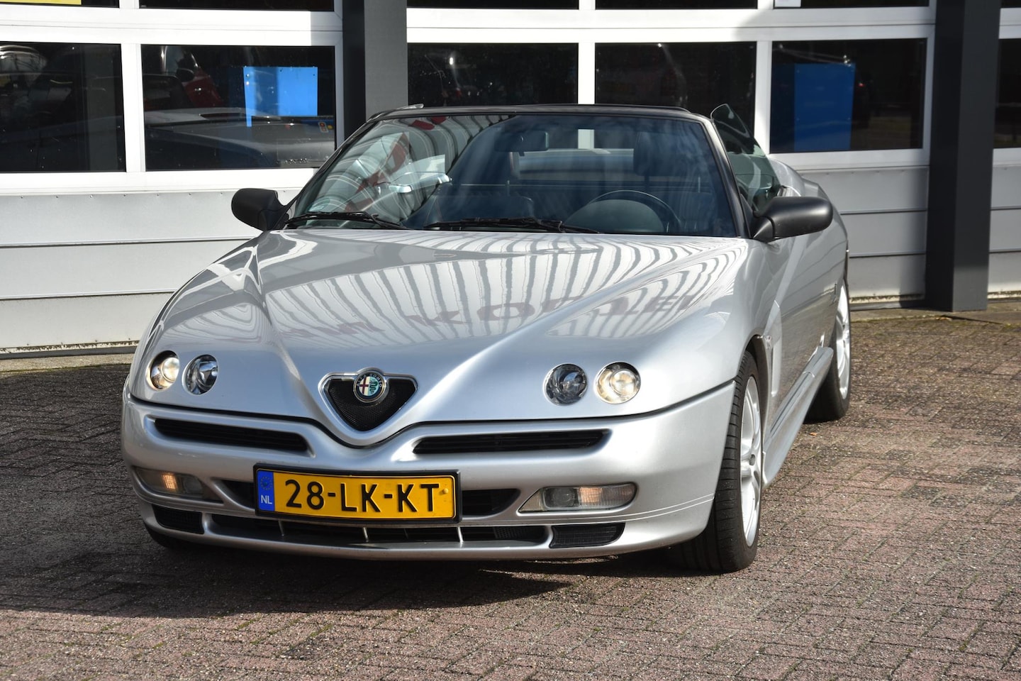 Alfa Romeo Spider - 3.0-24V V6 L 3.0-24V V6 L - AutoWereld.nl