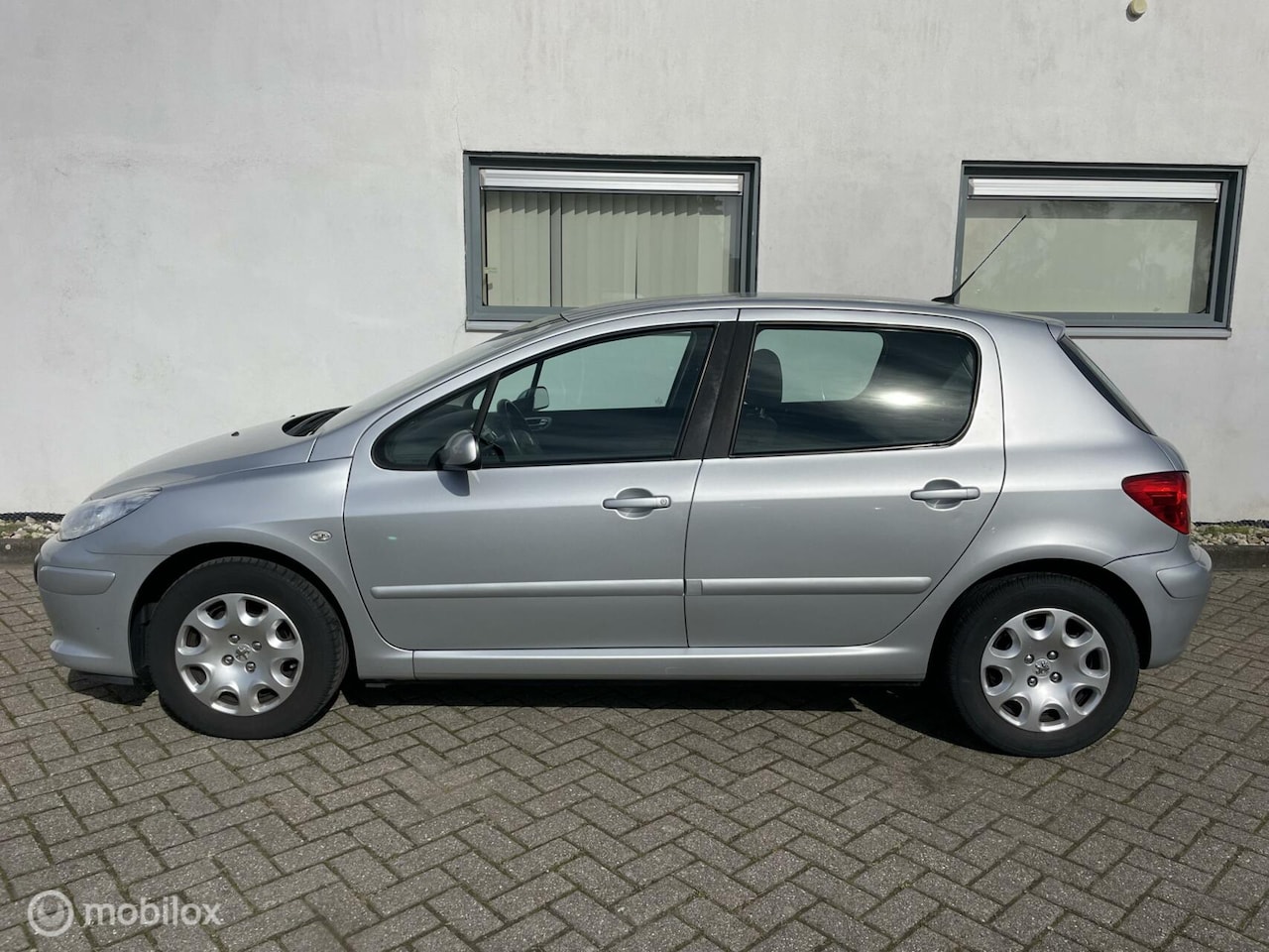 Peugeot 307 - 1.6-16V Premium Clima 92000 km n.a.p - AutoWereld.nl