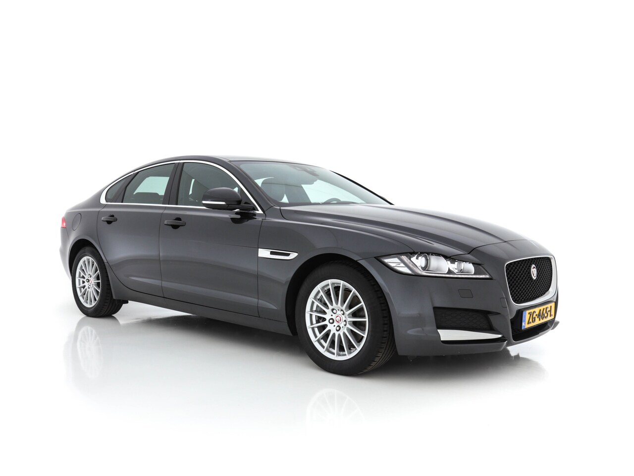 Jaguar XF - 2.0d R-Sport Aut. *NAVI-PROF | XENON | VOLLEDER | CAMERA | ECC | PDC | CRUISE* - AutoWereld.nl