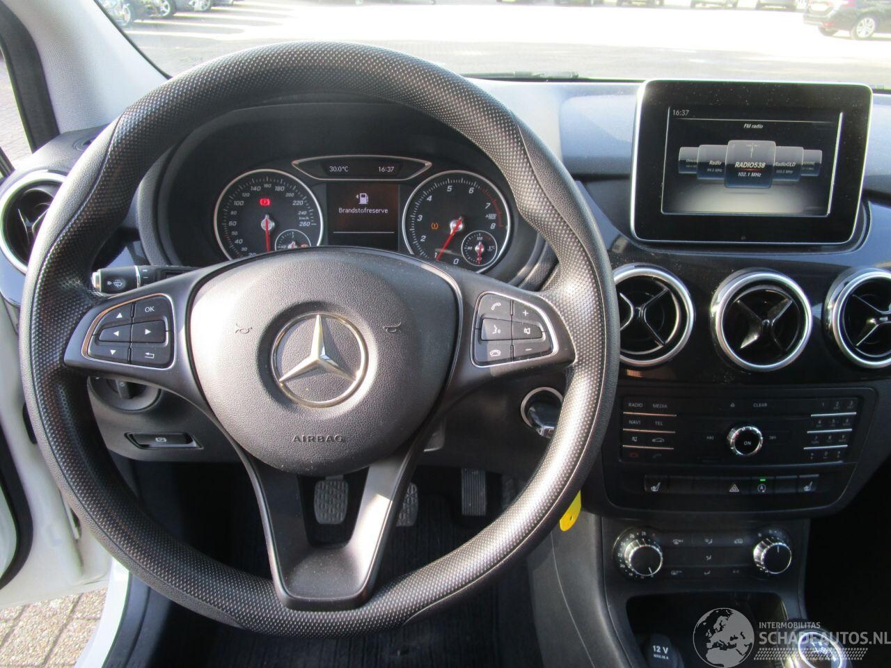 Mercedes-Benz B-klasse 180 2017 Benzine - Occasion Te Koop Op AutoWereld.nl