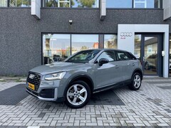Audi Q2 - 1.4 150PK TFSI CoD S-line S-tronic Half leder/stof S-line, zwarte hemel, zwarte spiegelkap