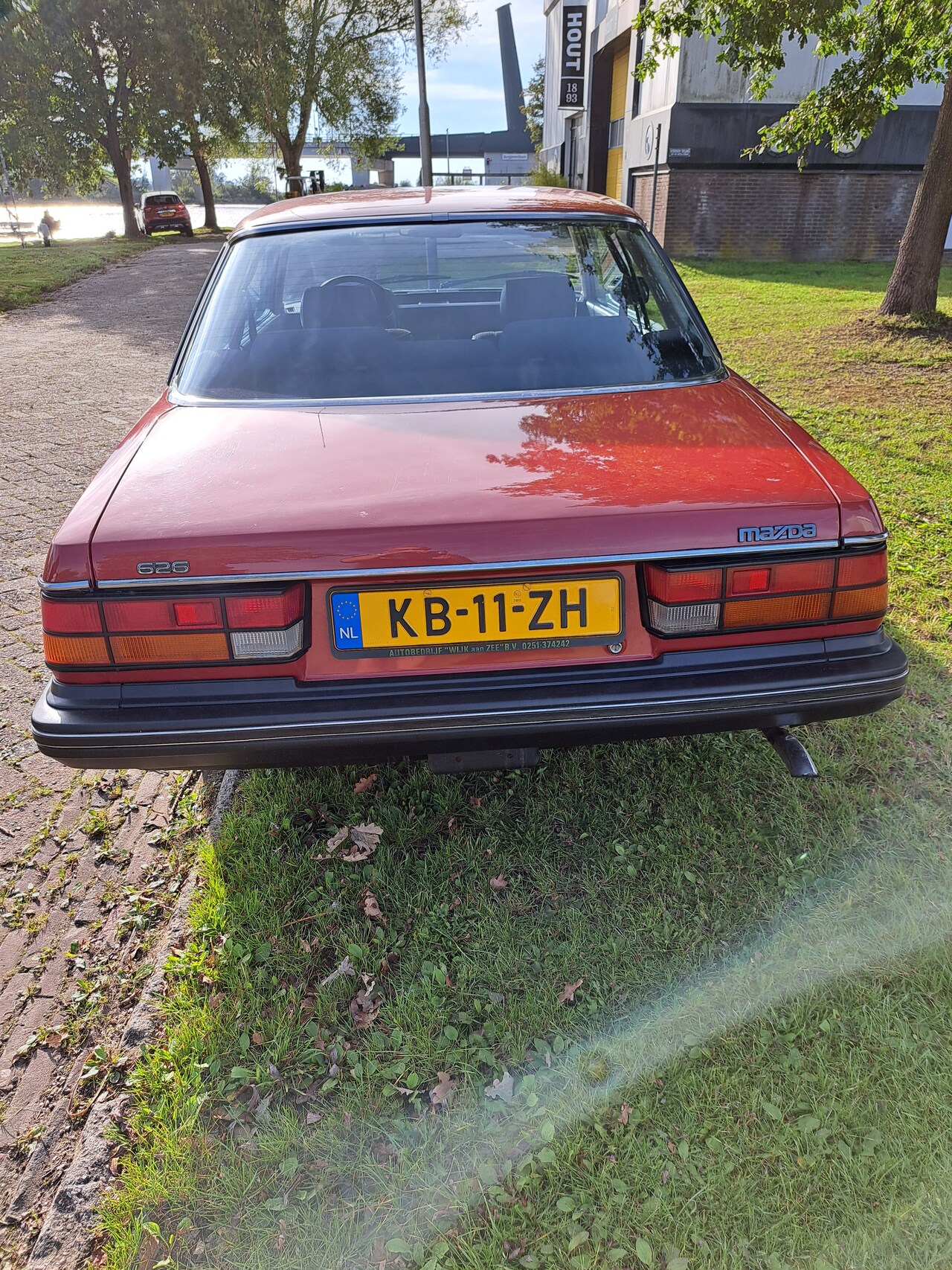 mazda-626-1-6-dx-hardtop.jpg