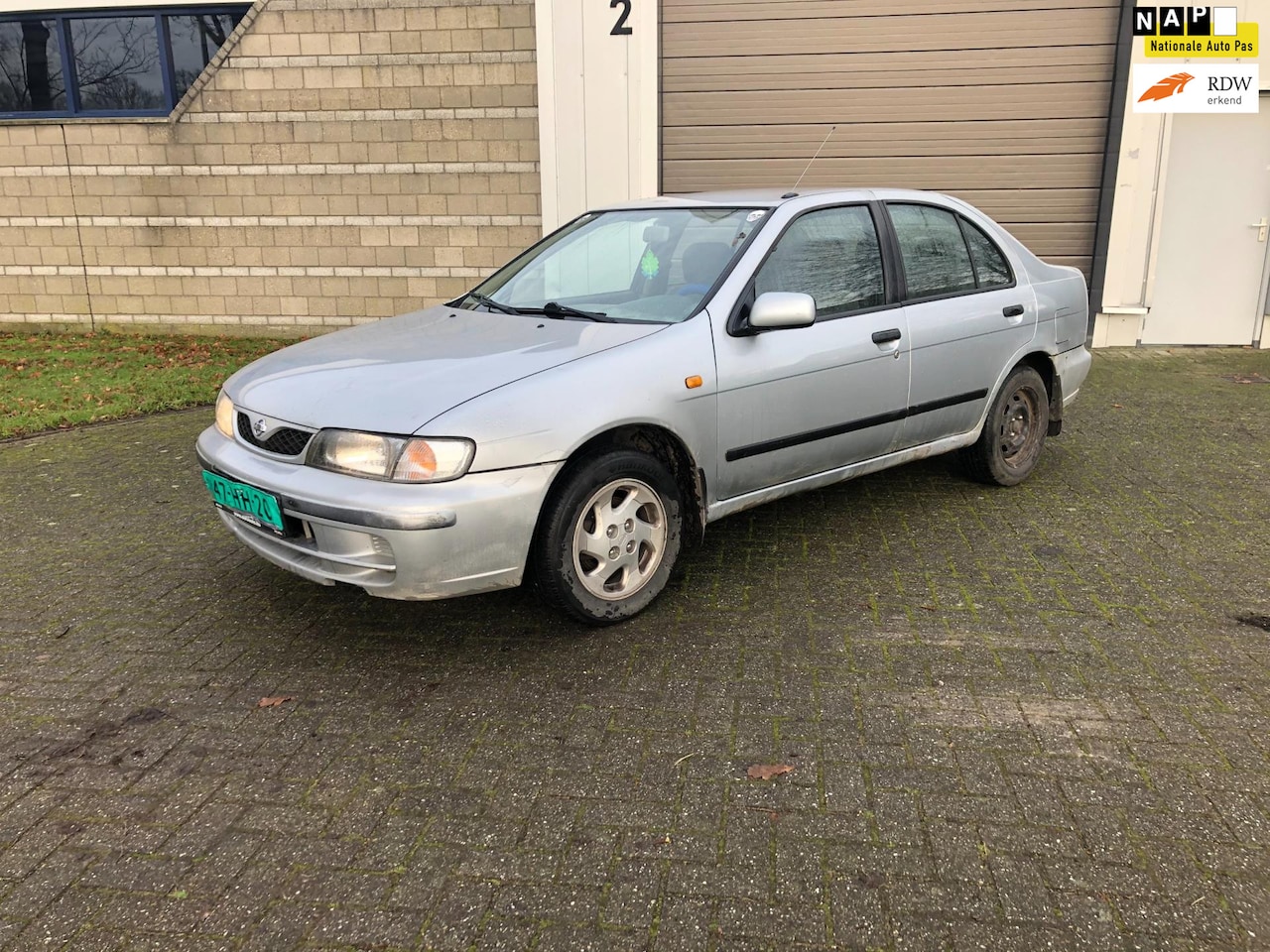 Nissan Almera - 1.4 AIRCO/CLIMA 5 DEURS SEDAN CRYSTAL - AutoWereld.nl