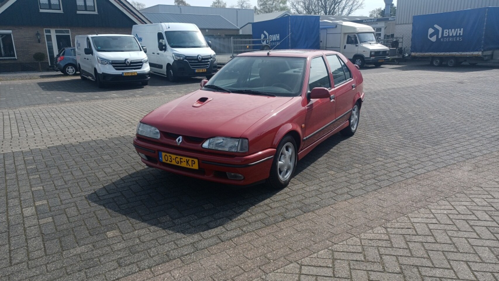 renault-19-1-7-16v-136-pk-keurige-originele-renault.jpg