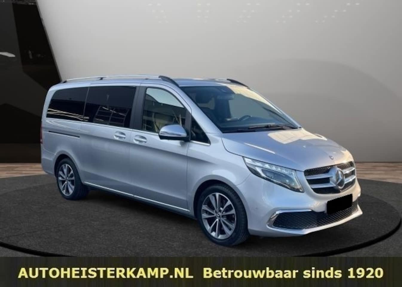 Mercedes-Benz V-klasse - 300d 240 PK Lang Avantgarde 7 zitter Panoramadak EL. Schuifdeuren Burmester Comand - AutoWereld.nl