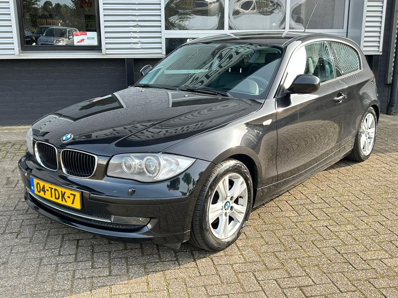 BMW 1-serie - 116i Edition Business Line 3drs - AutoWereld.nl