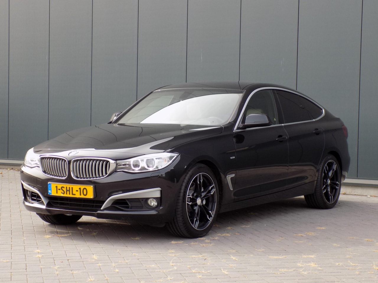 BMW 3-serie Gran Turismo - 335i High Executive BMW 3-serie GT - 335i High Executive | Leder | Sportstoelen - AutoWereld.nl