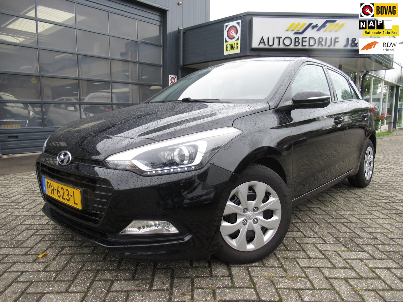 Hyundai i20 - / PDC / AIRCO / ACHTERUITRIJCAMERA / 1ste EIGENAAR 1.0 T-GDI Comfort - AutoWereld.nl