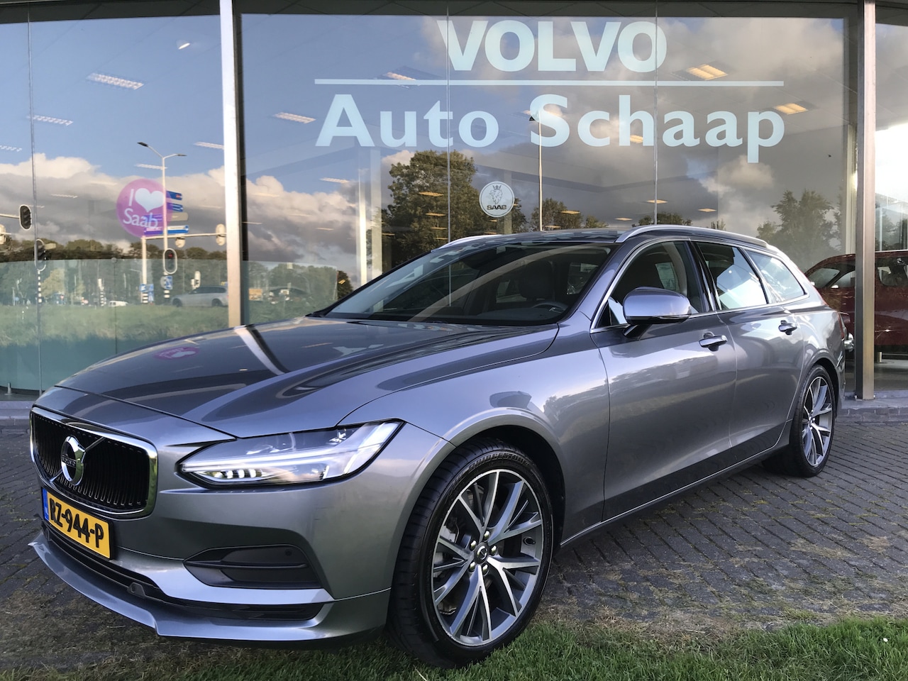 Volvo V90 - 2.0 T5 90th Anniversary Ed. Automaat | Rijklaar incl 12 mnd Bovag | Camera Keyless entry S - AutoWereld.nl