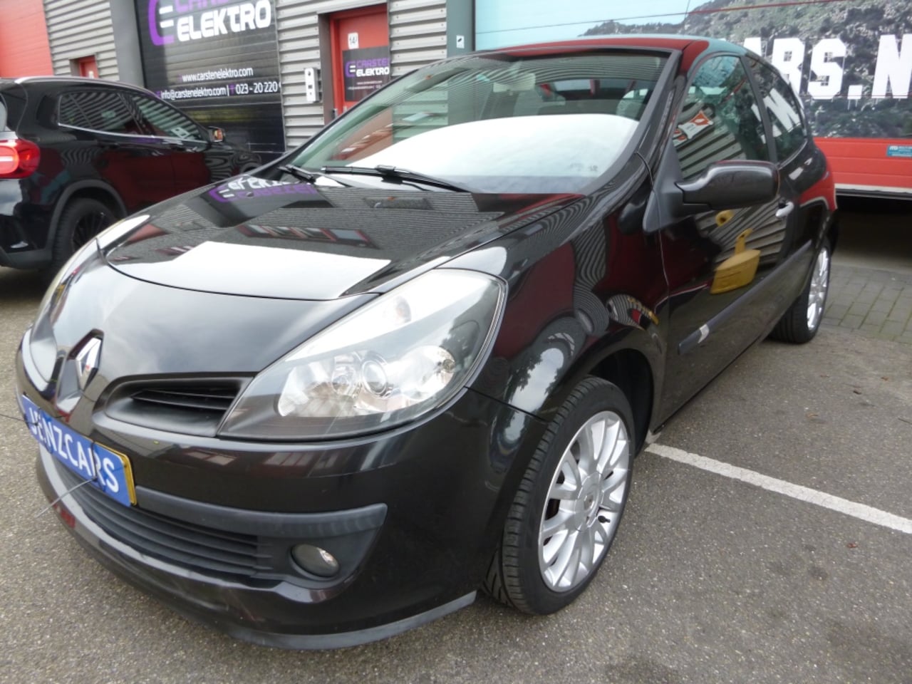 Renault Clio - 1.6-16V Dynam.Luxe,ZWART,AIRCO,etc. - AutoWereld.nl