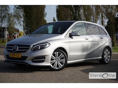 Mercedes-Benz B-klasse - 180 AMBITION Style l Facelift uitvoering l Xenon l PTS l Privacy glas l trekhaak l Airco l