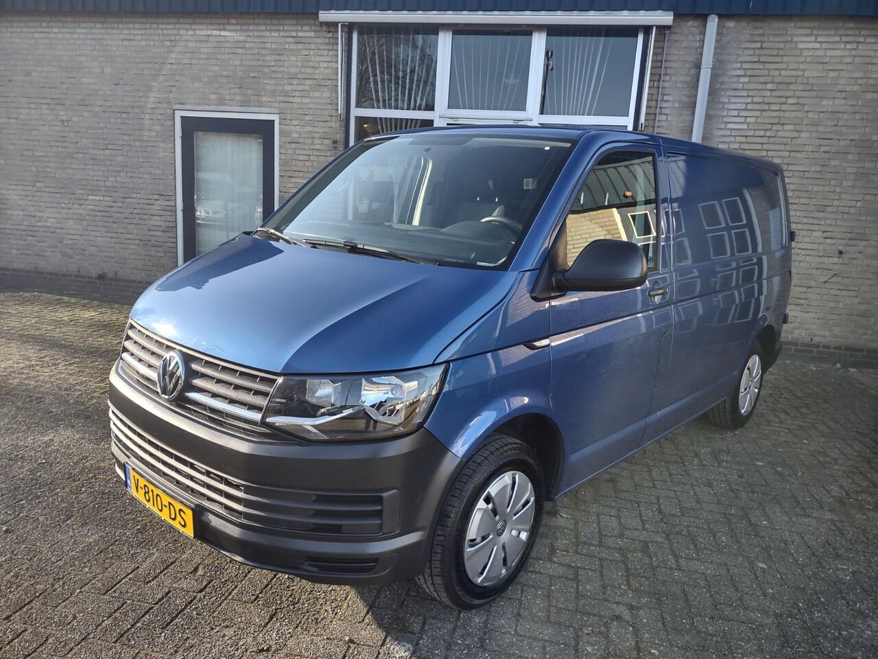 Volkswagen Transporter - 2.0 TDI L1H1 Trendline 2.0 TDI L1H1 Trendline - AutoWereld.nl