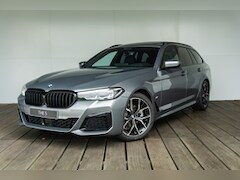 BMW 5-serie Touring - 520i | High Executive | M Sportpakket | Personal CoPilot Pack | Safety Pack | Parking Pack