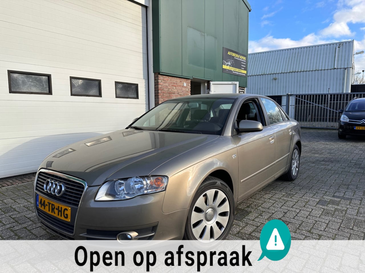 Audi A4 Limousine - 2.0 Pro Line Business NIEUWSTAAT|Airco|Trekhaak|NAP - AutoWereld.nl