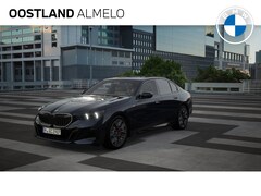 BMW 5-serie - 520i High Exexcutive M Sport Automaat / Panoramadak / Parking Assistant Professional / Ada
